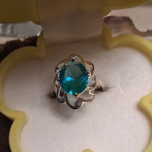 Elegant Silver and Blue Gemstone Ring